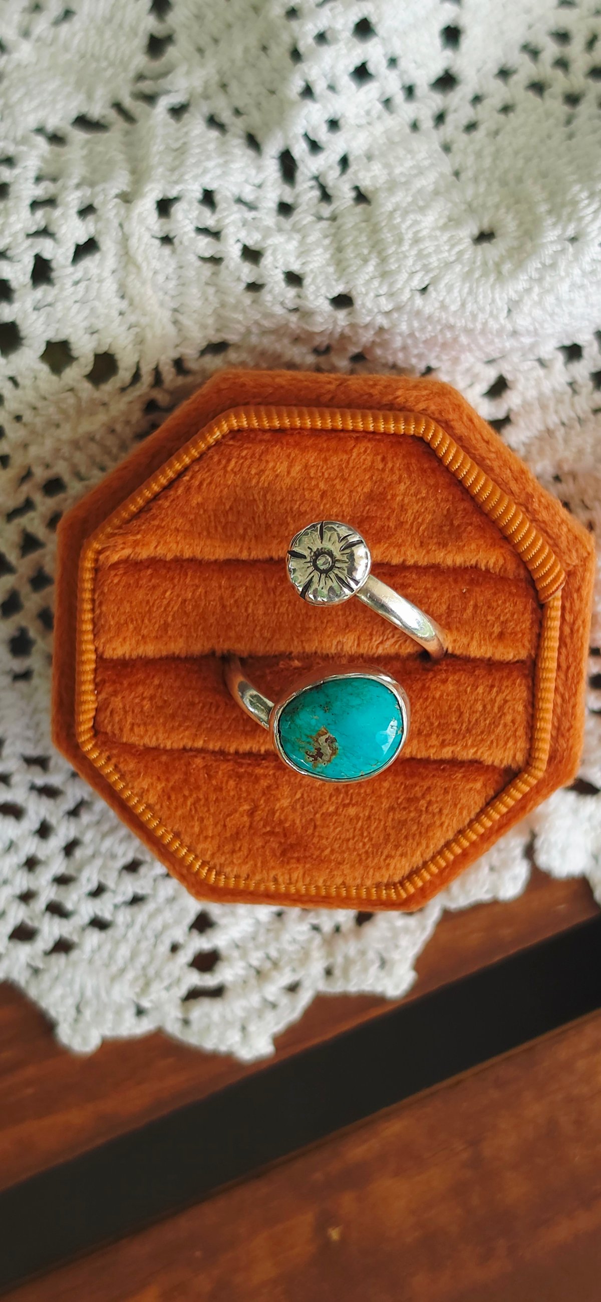 Adjustable flower Ring