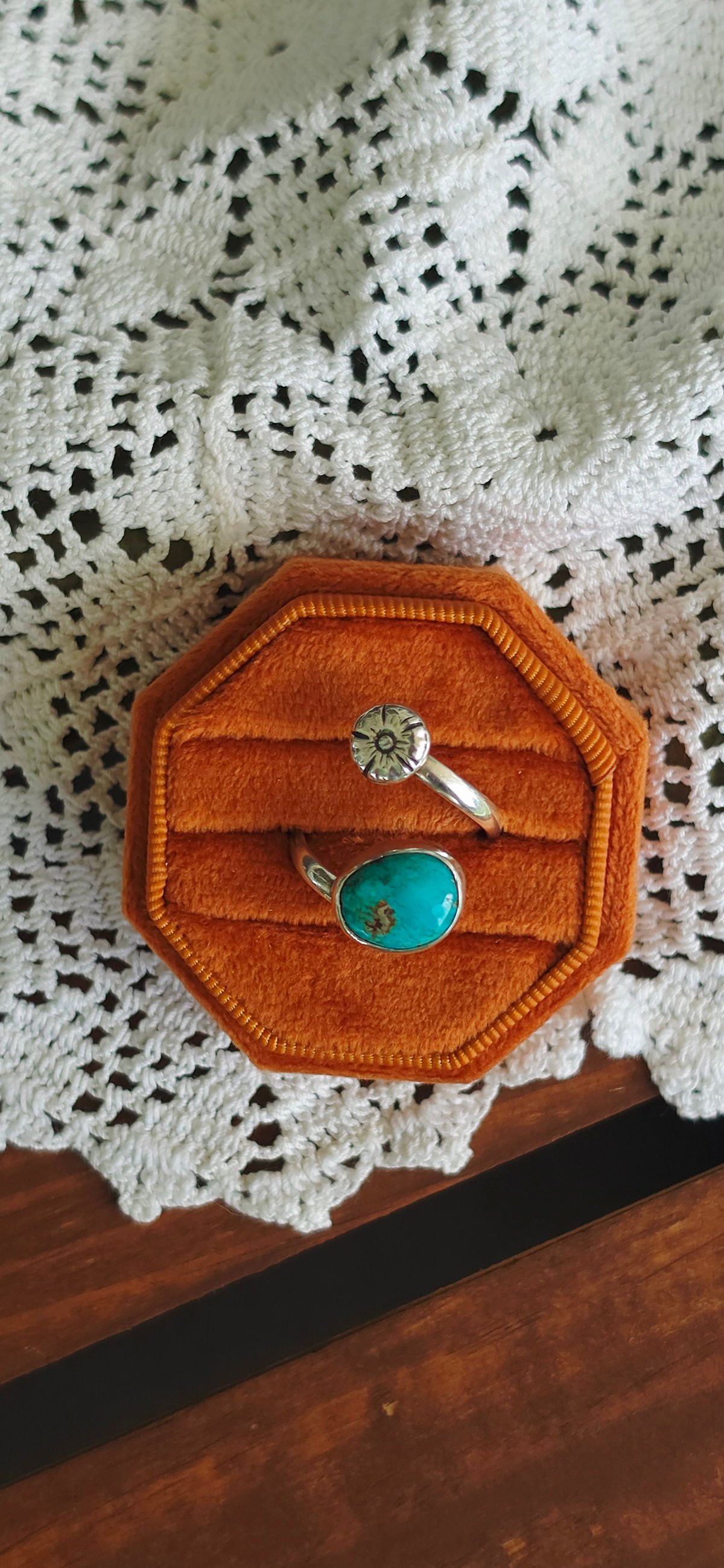 Adjustable flower Ring