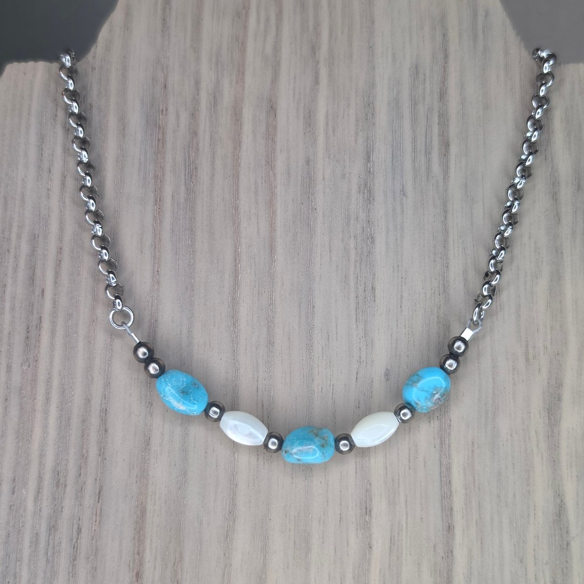 14.5" MOP and Turquoise Bar Necklace