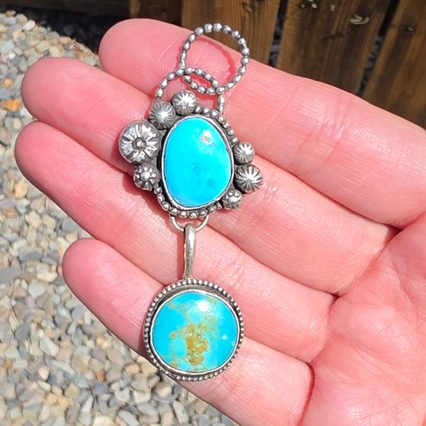Floral pendent